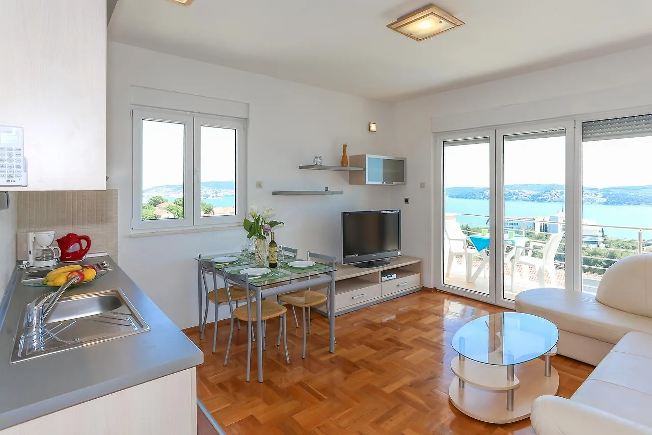 Villa Luciana Τρογκίρ Διαμέρισμα